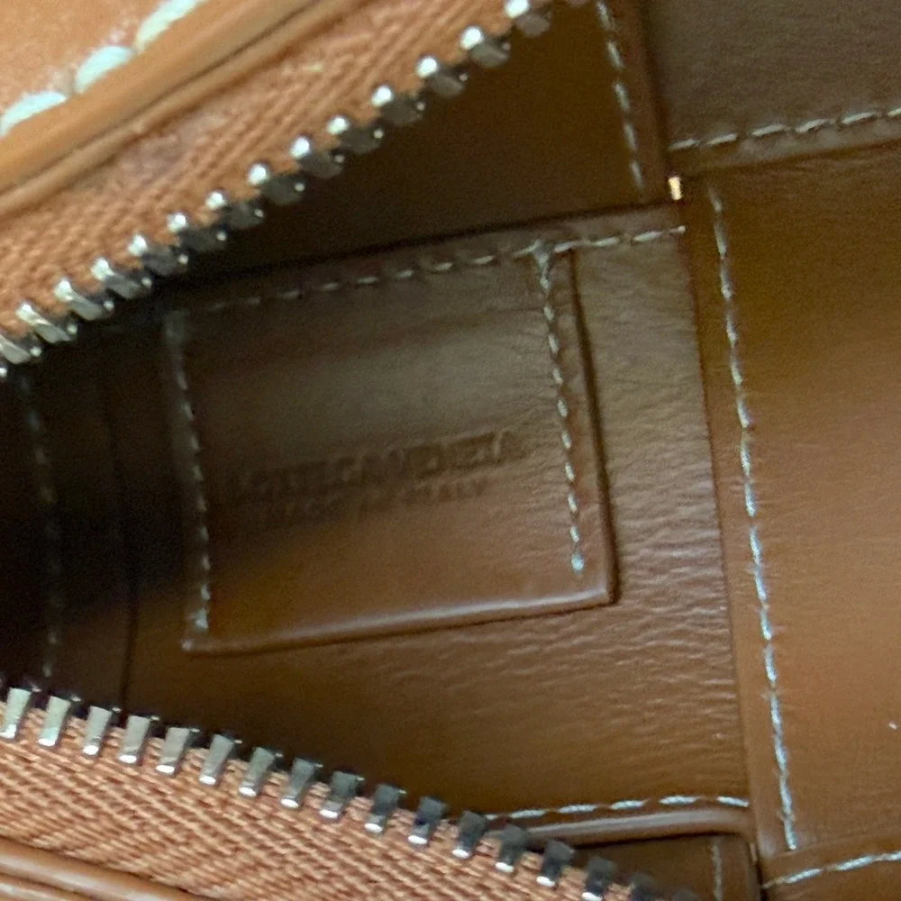 Bottega Veneta 741561‎ Urban Stitch Leather Barrel Bag Brown Crossbody